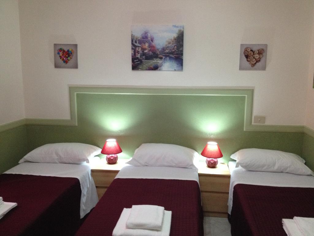 Rome Rainbow Guest House Room photo