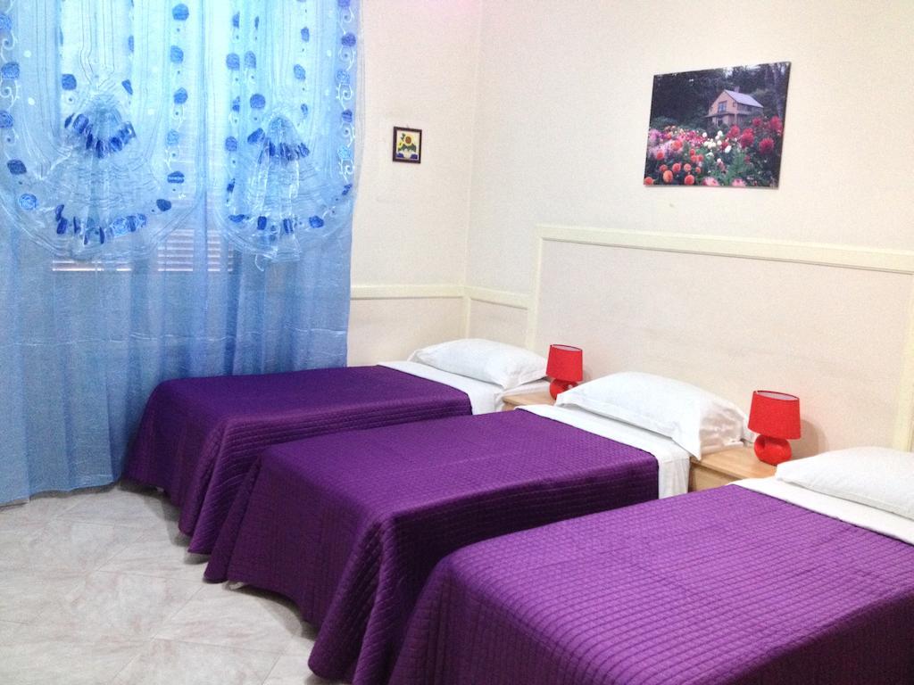 Rome Rainbow Guest House Room photo